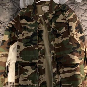 Forever 21 camo jacket never worn